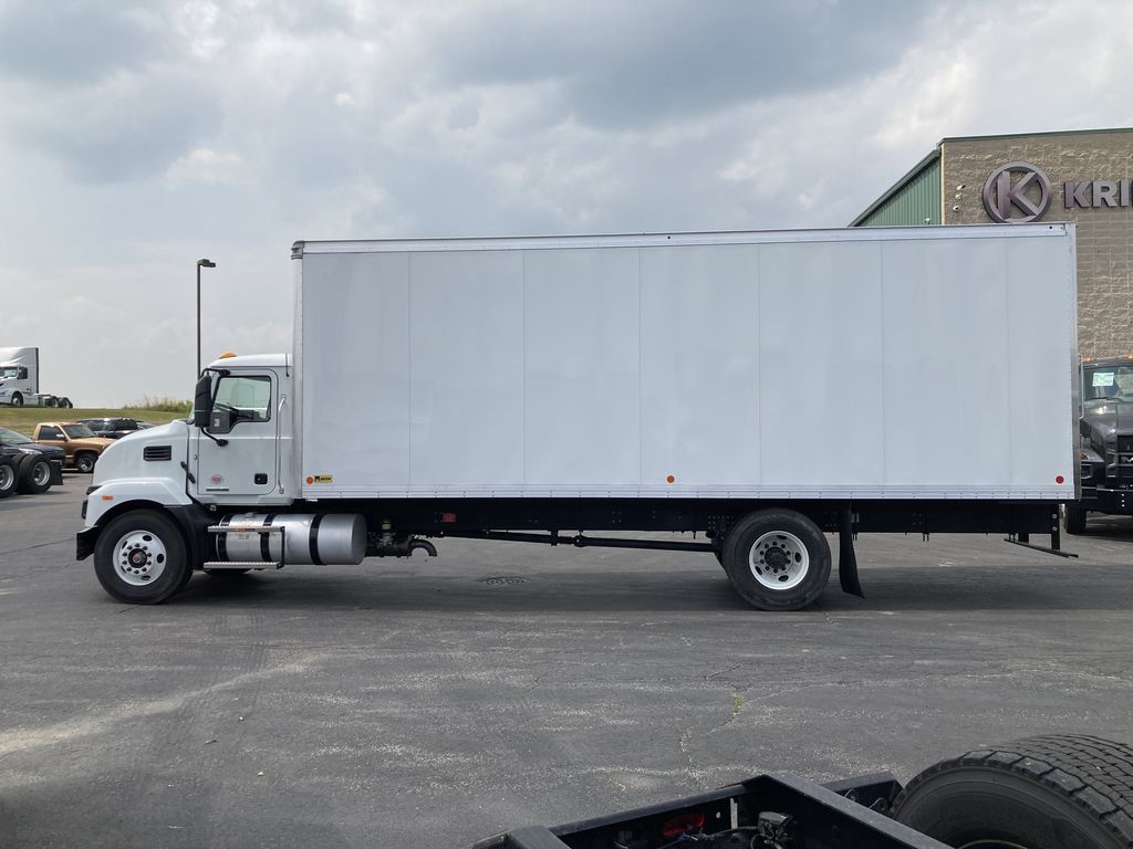 Slide images of 2025 MACK MD642