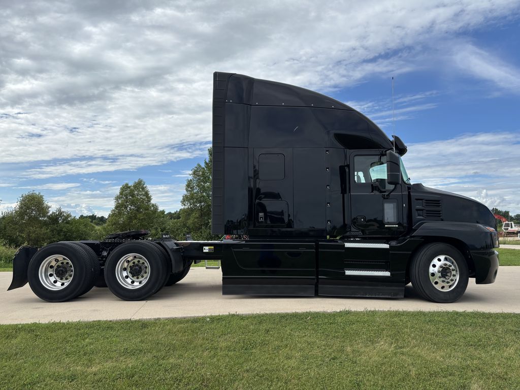 Slide images of 2023 MACK AN64T