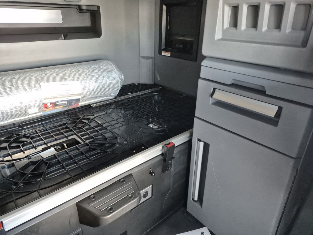 Slide images of 2023 MACK AN64T