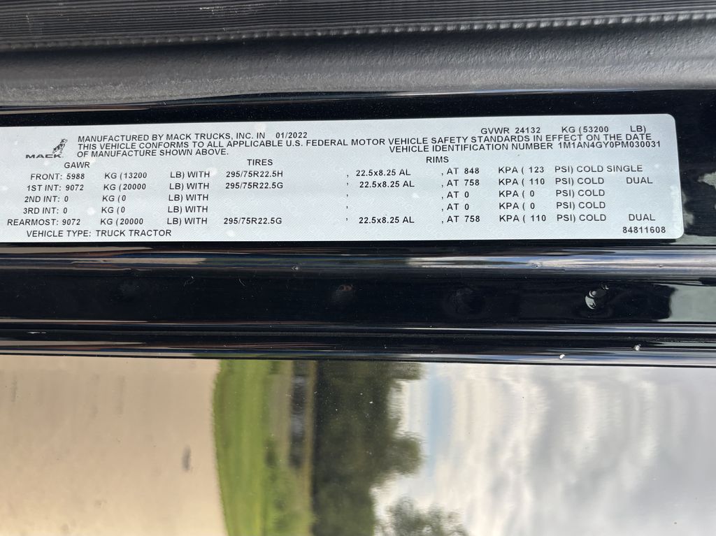 Slide images of 2023 MACK AN64T