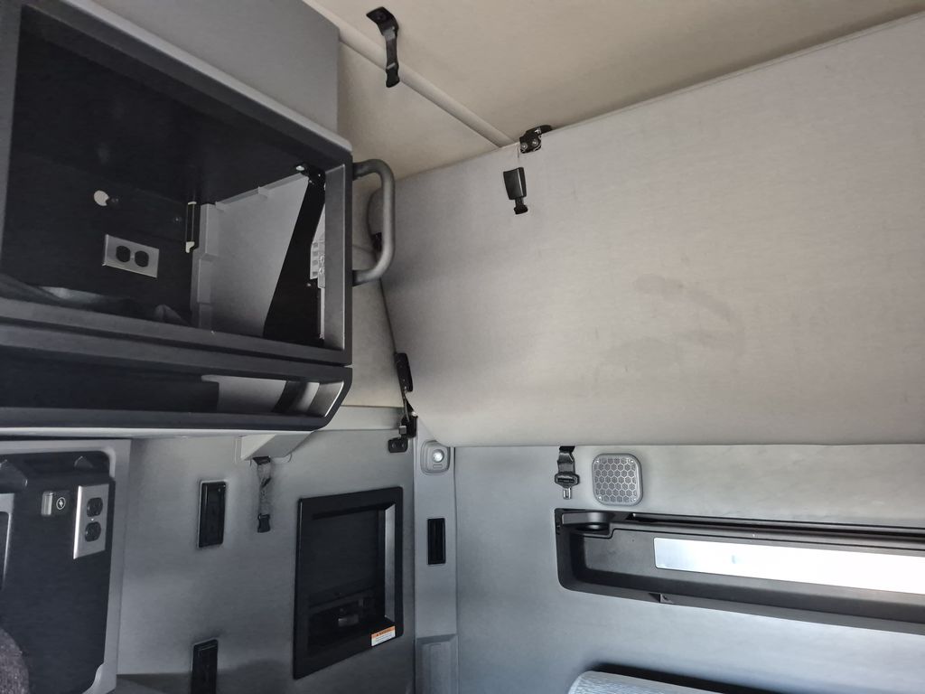 Slide images of 2023 MACK AN64T