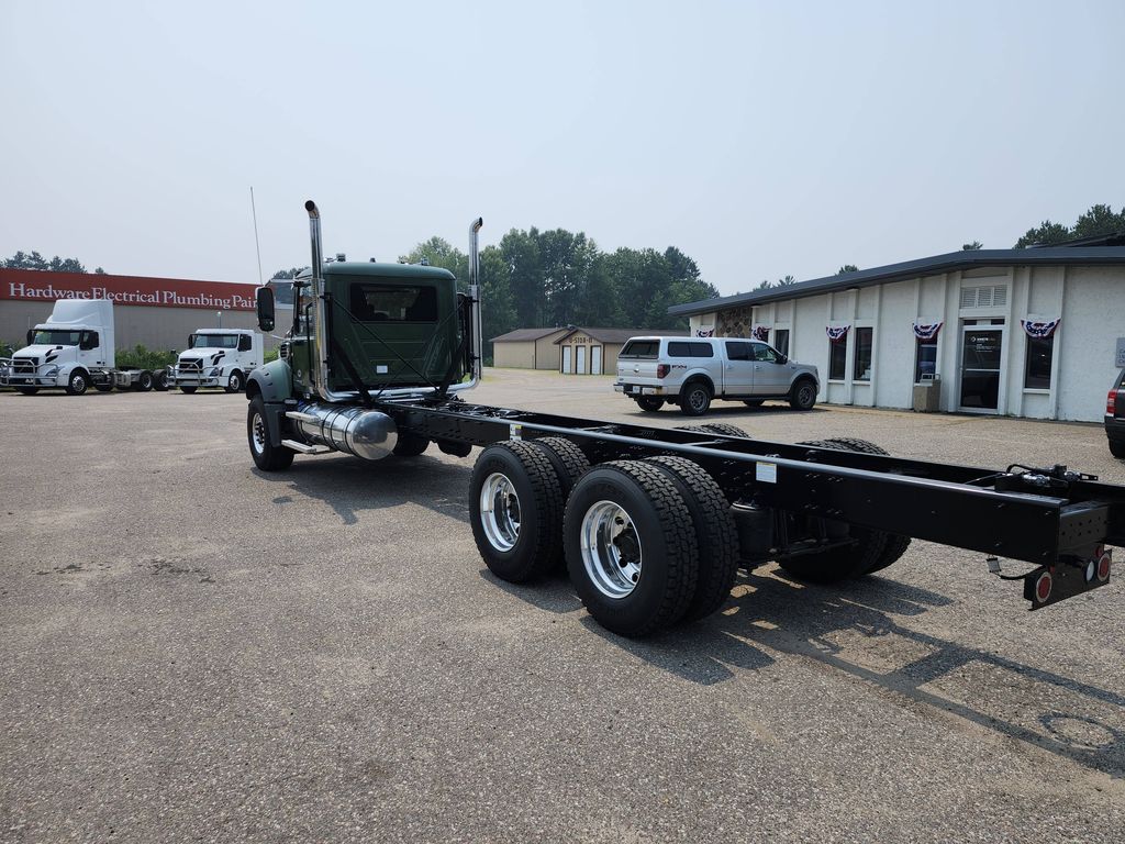 Slide images of 2026 MACK GR64B