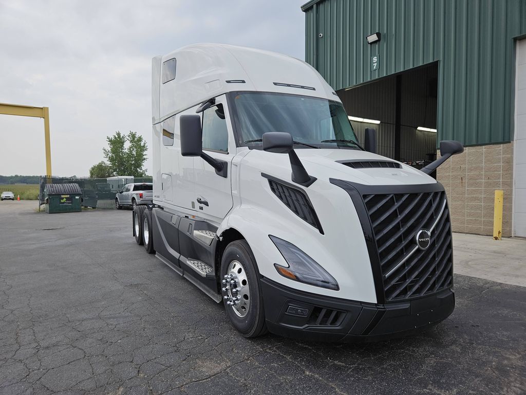 Slide images of 2026 VOLVO VNL64T860