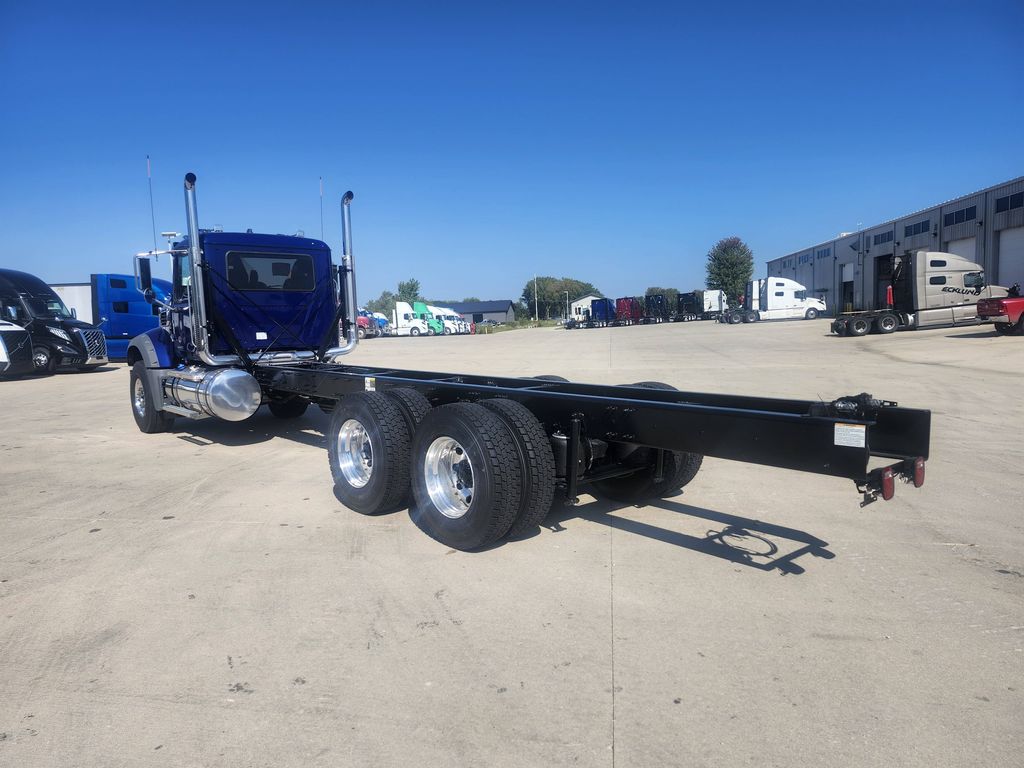 Slide images of 2026 MACK GR64F