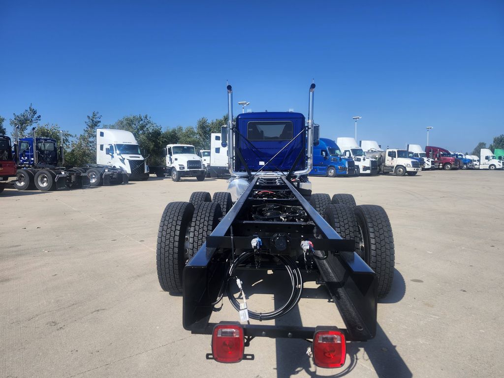 Slide images of 2026 MACK GR64F