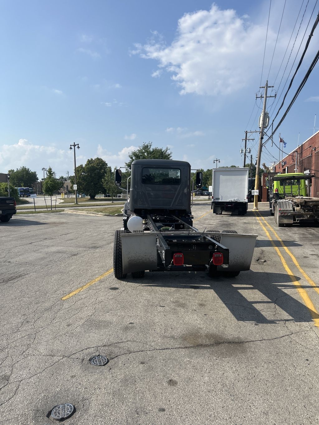 Slide images of 2026 MACK MD642