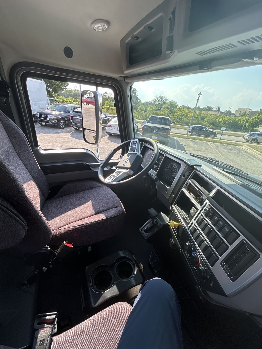 Slide images of 2026 MACK MD642