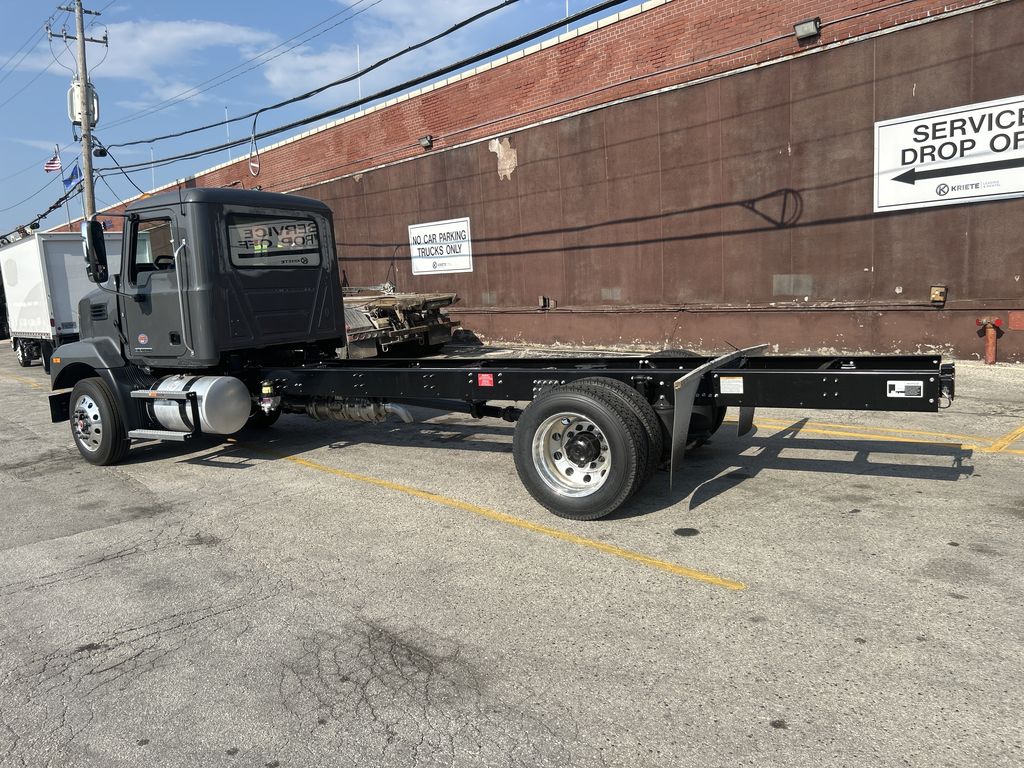 Slide images of 2026 MACK MD642