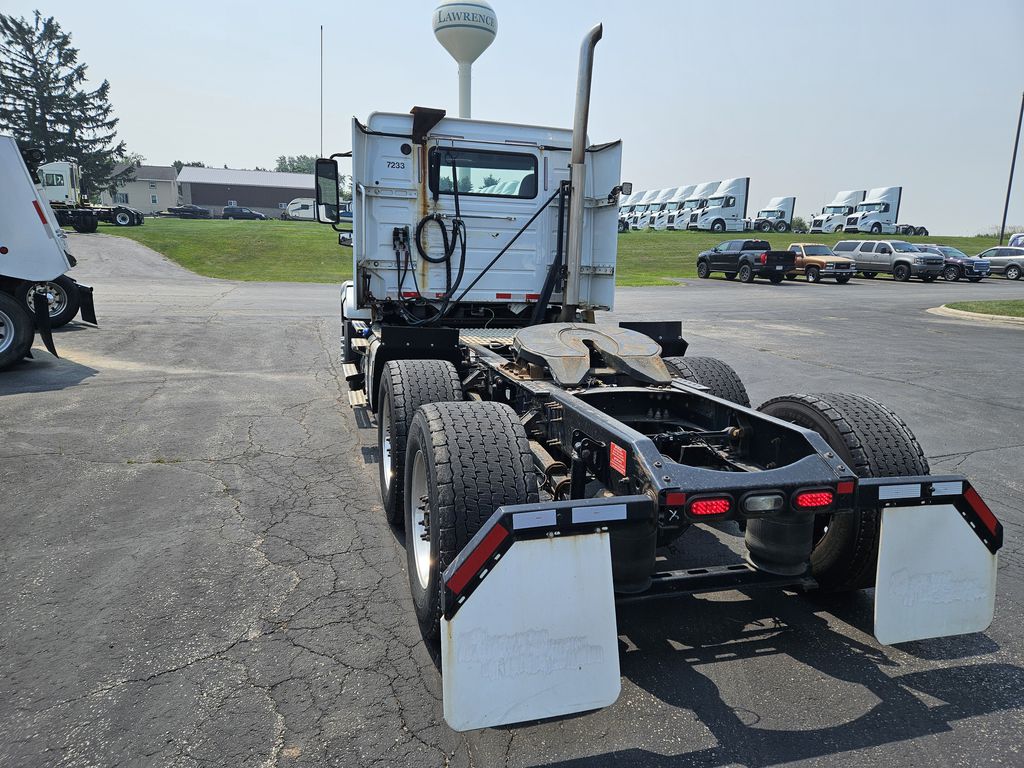 Slide images of 2017 VOLVO VN