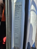 Slide images of 2017 VOLVO VN