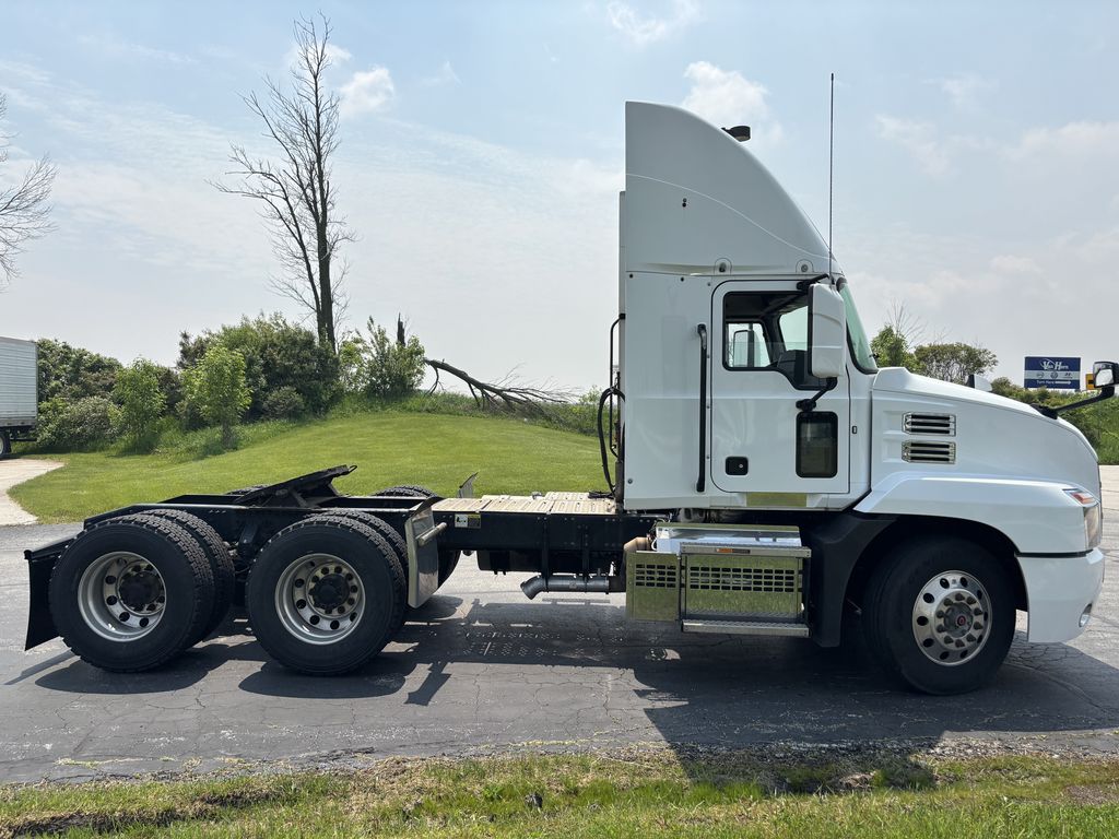 Slide images of 2020 MACK ANTHEM