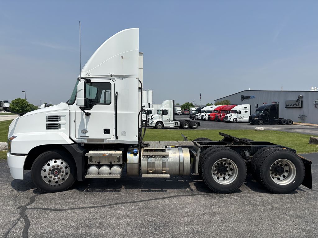 Slide images of 2020 MACK ANTHEM