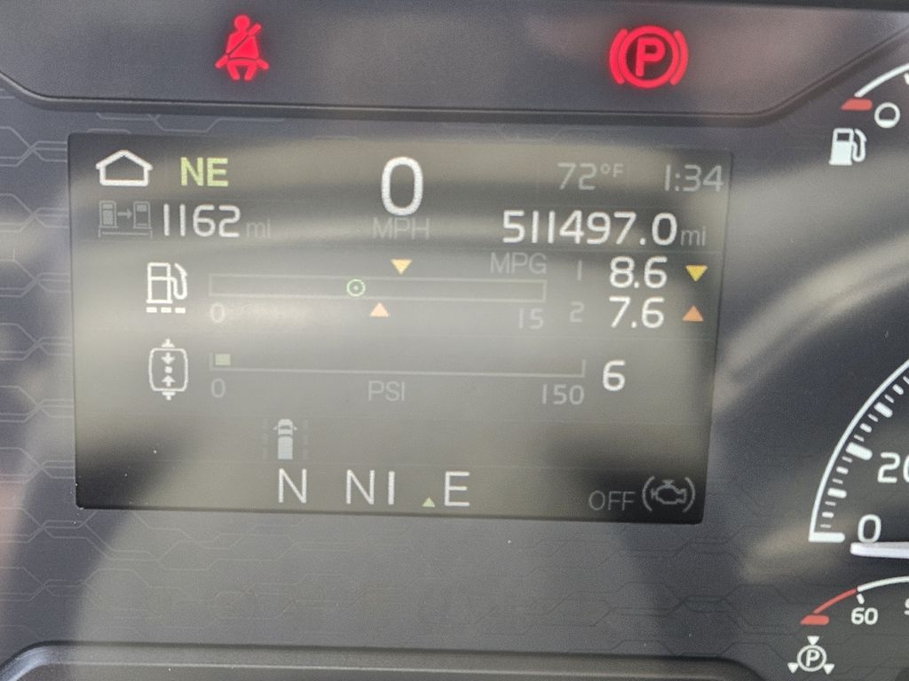 Slide images of 2019 VOLVO VNR