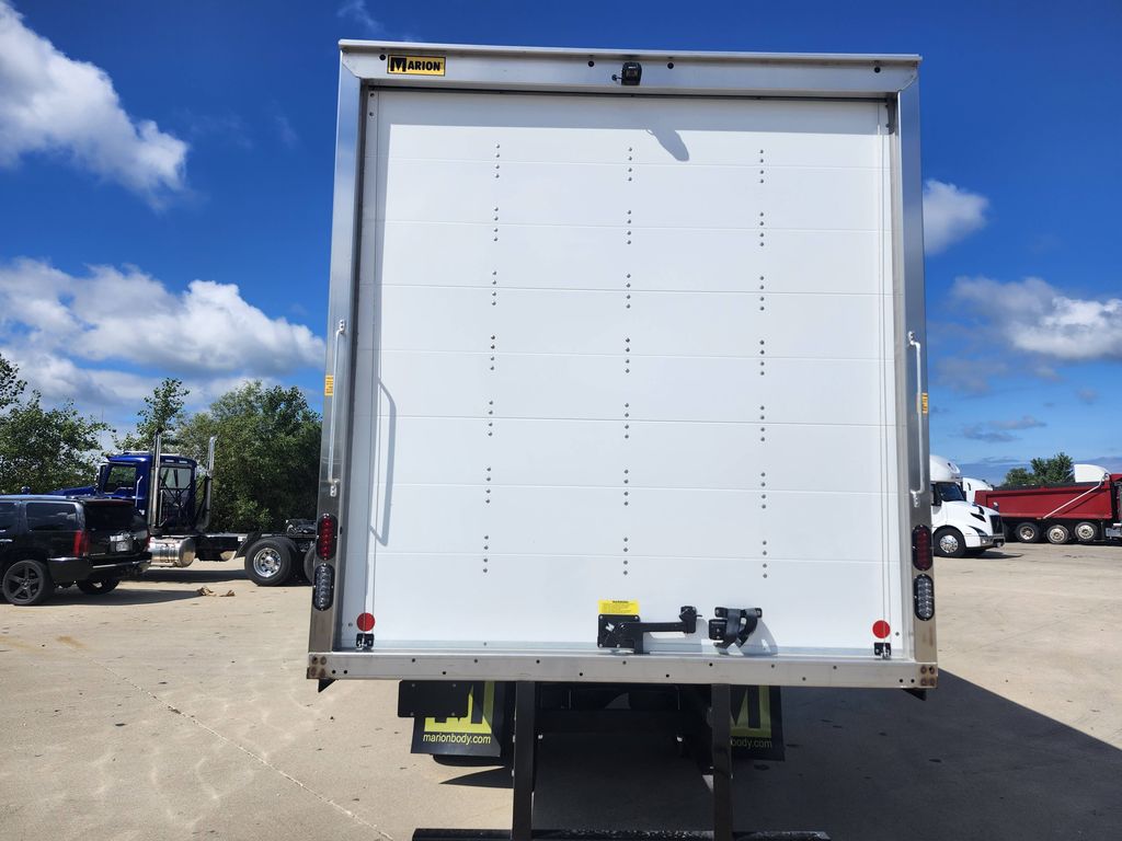 Slide images of 2025 MACK MD642