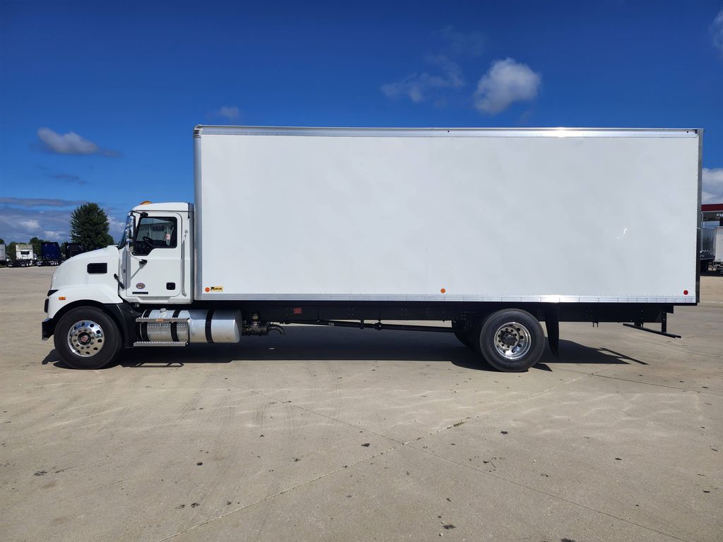 Slide images of 2025 MACK MD642