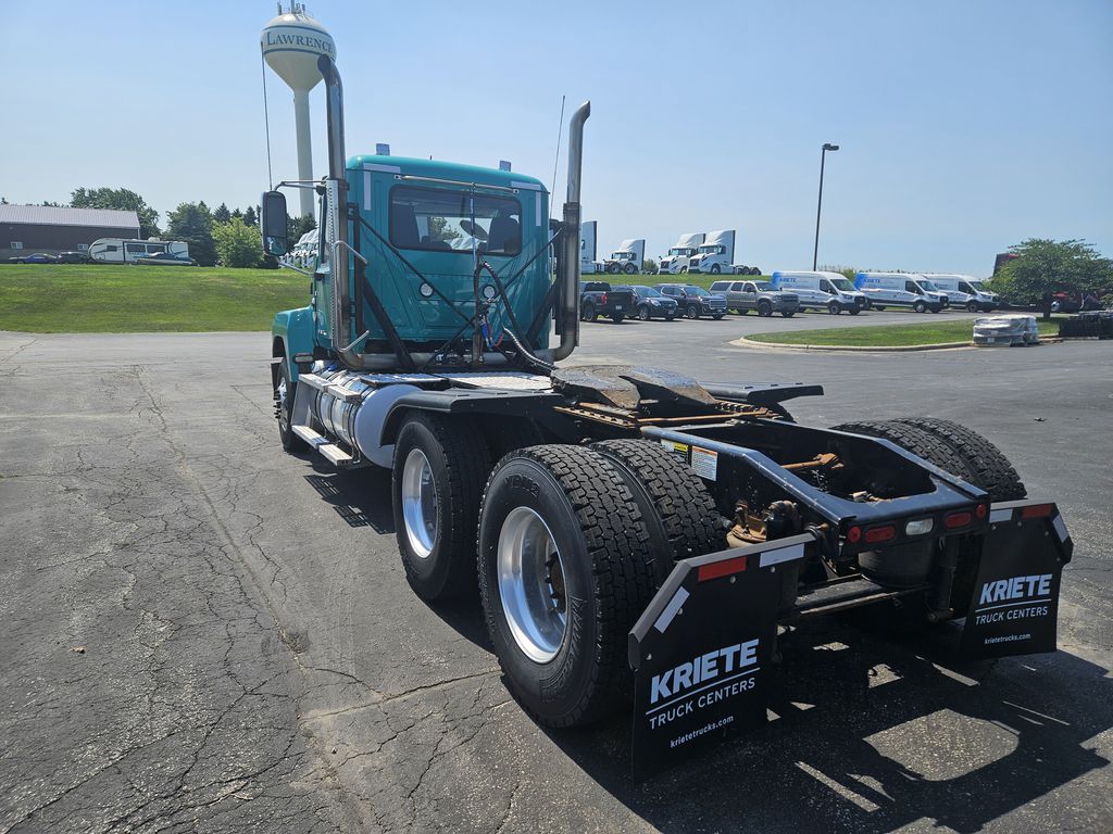 Slide images of 2019 MACK 600