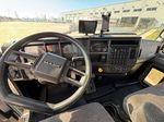 Slide images of 2021 MACK MD642