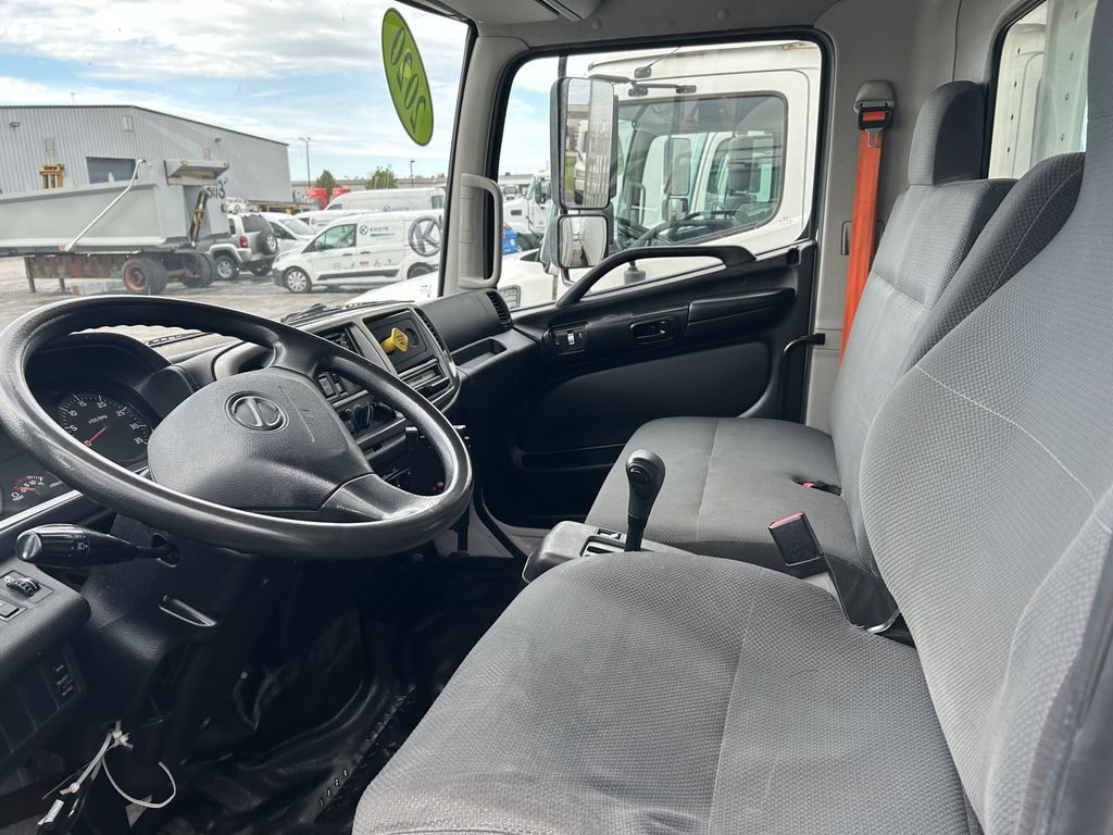 Slide images of 2020 HINO 338