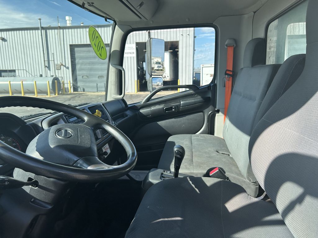 Slide images of 2020 HINO 338