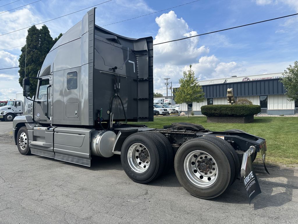 Slide images of 2021 MACK AN64T