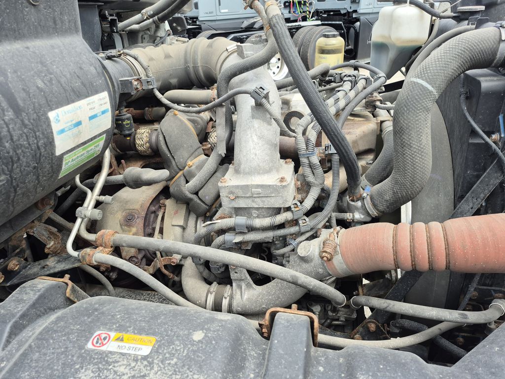 Slide images of 2020 HINO 268A