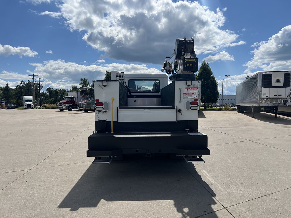 Slide images of 2026 MACK MD642