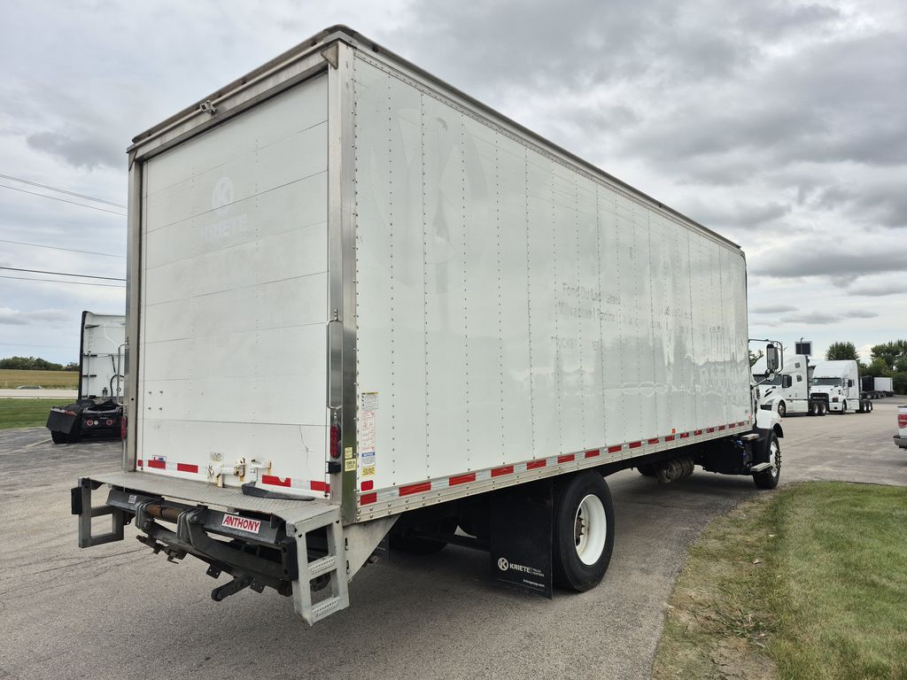Slide images of 2021 MACK MD642