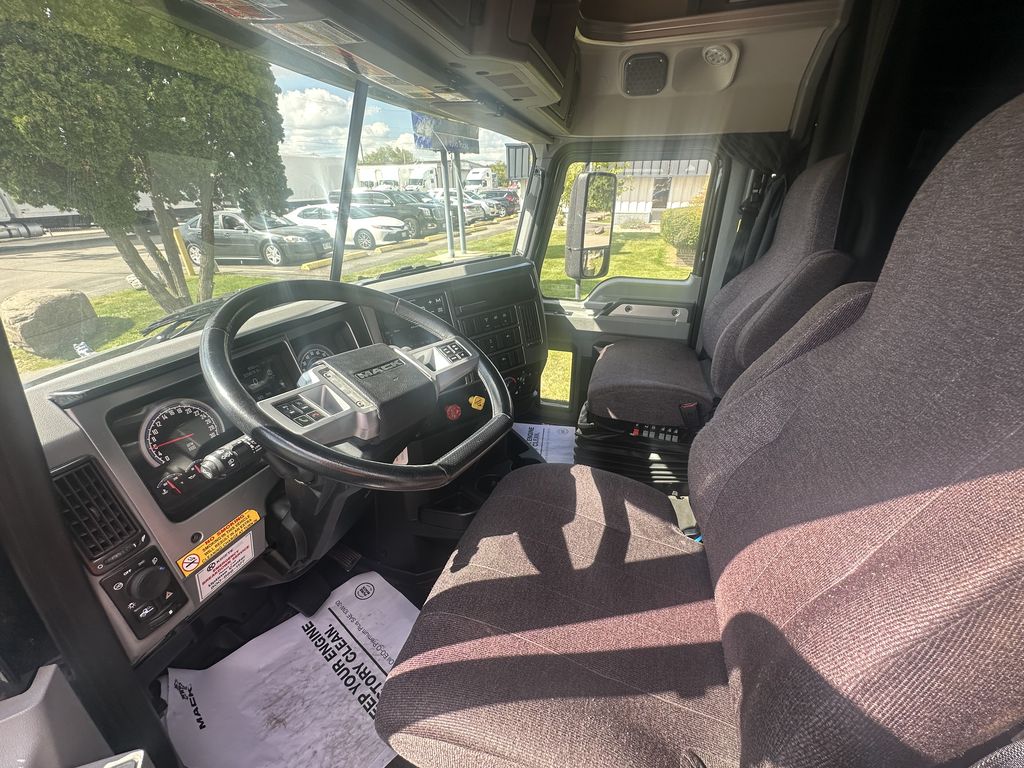 Slide images of 2023 MACK AN64T