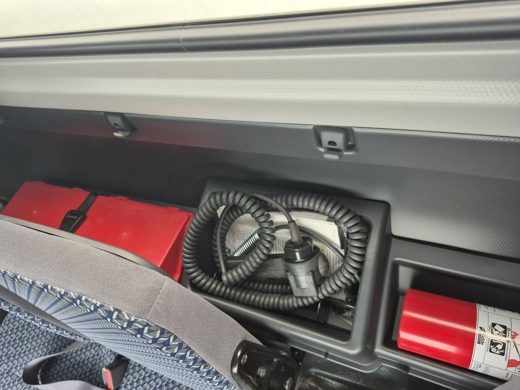 Slide images of 2024 ISUZU NRR