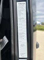 Slide images of 2023 VOLVO VNL64T760