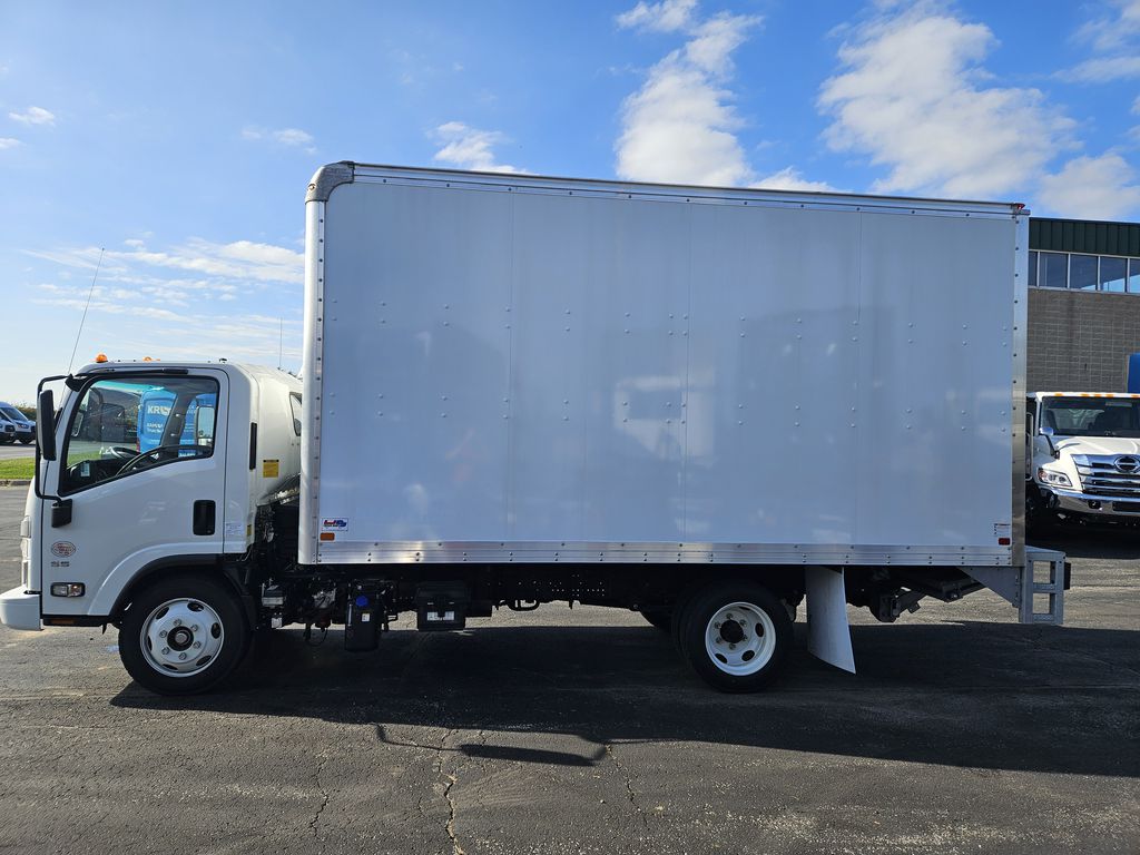 Slide images of 2023 HINO S5