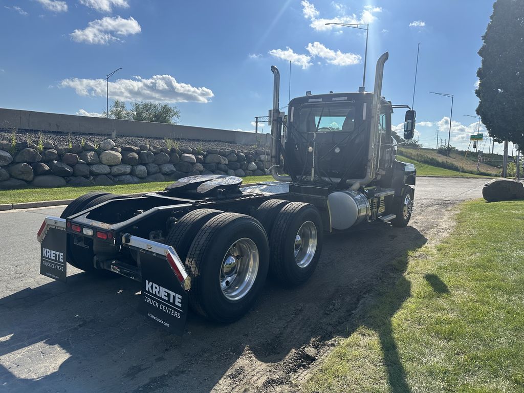 Slide images of 2021 MACK PI64T