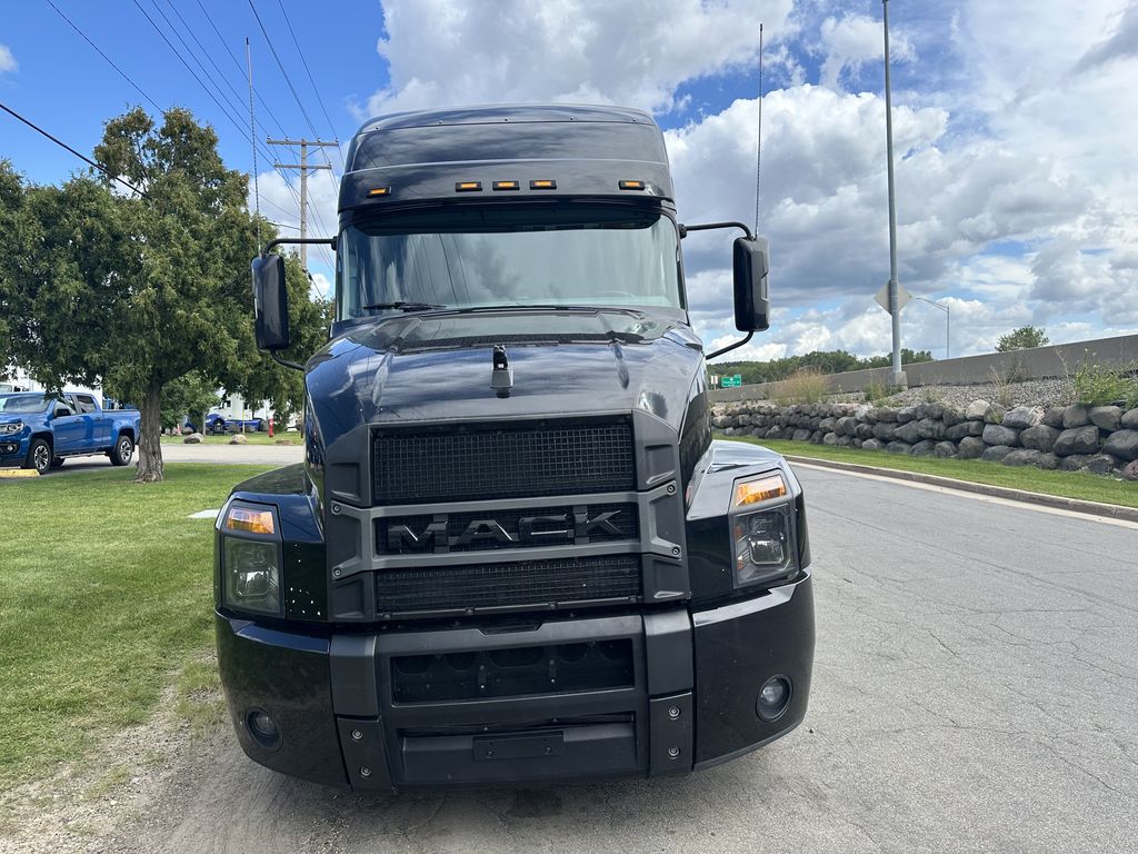 Slide images of 2022 MACK AN64T