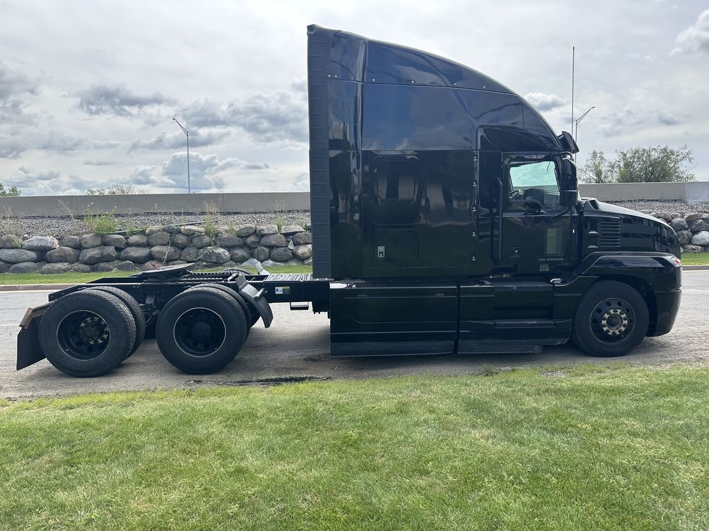 Slide images of 2022 MACK AN64T