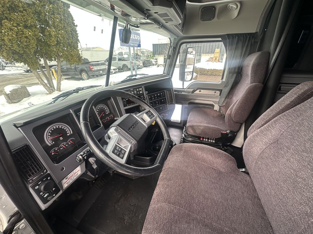 Slide images of 2023 MACK AN64T