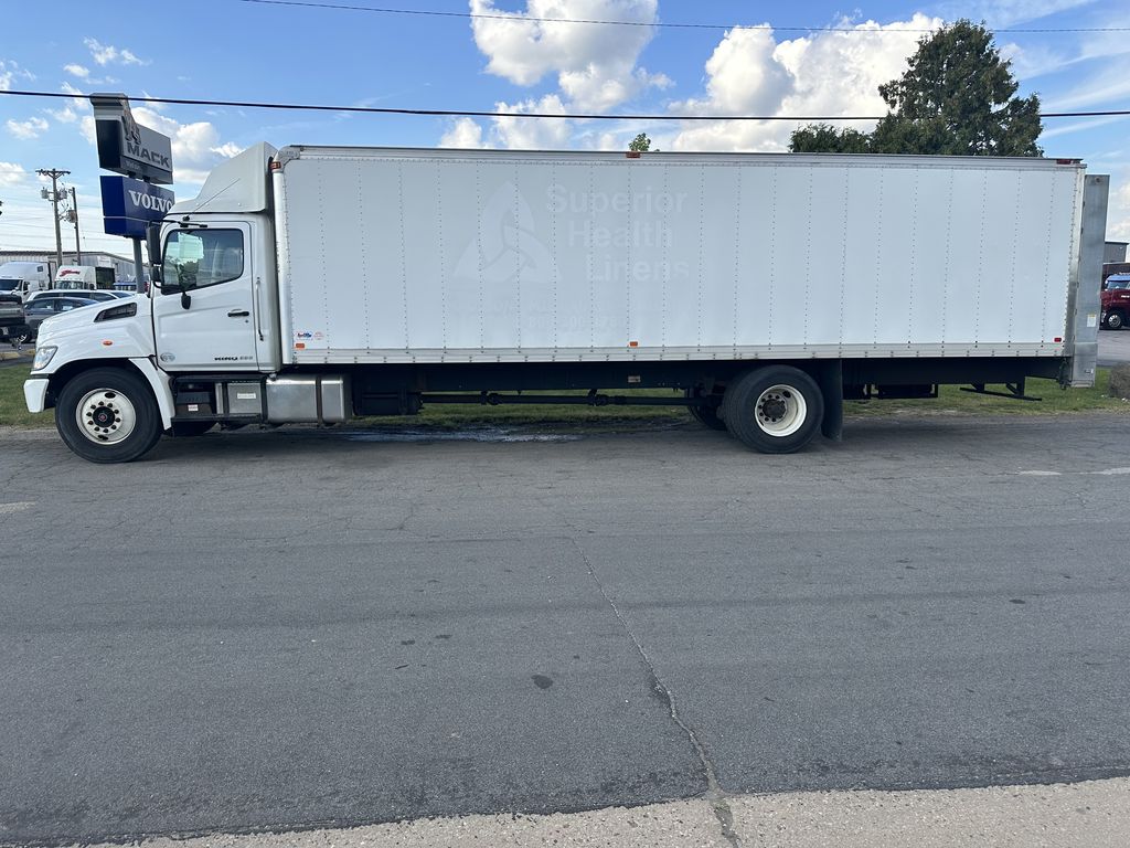Slide images of 2020 HINO 338