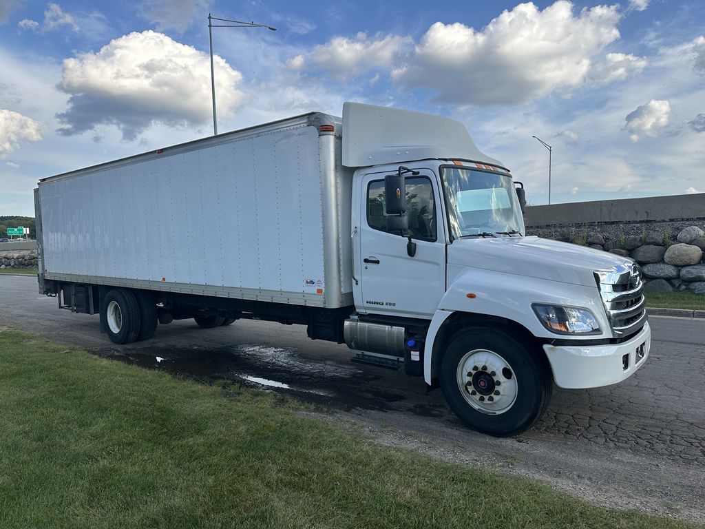 Slide images of 2020 HINO 338