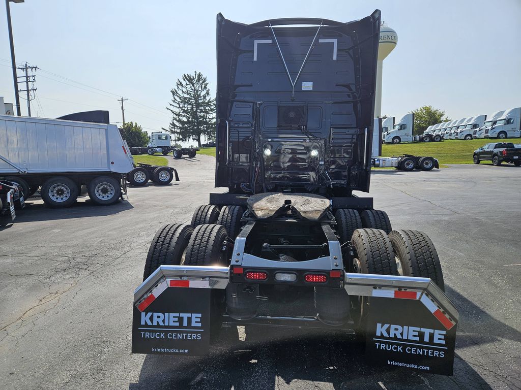Slide images of 2023 VOLVO VNL64T760
