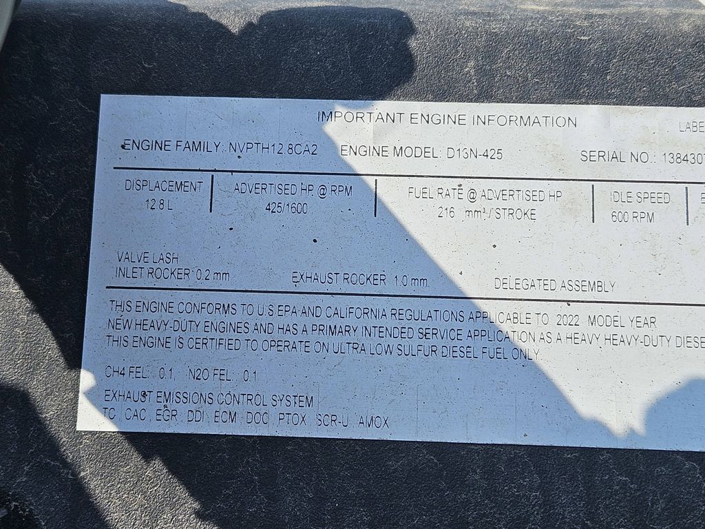 Slide images of 2023 VOLVO VNL64T760