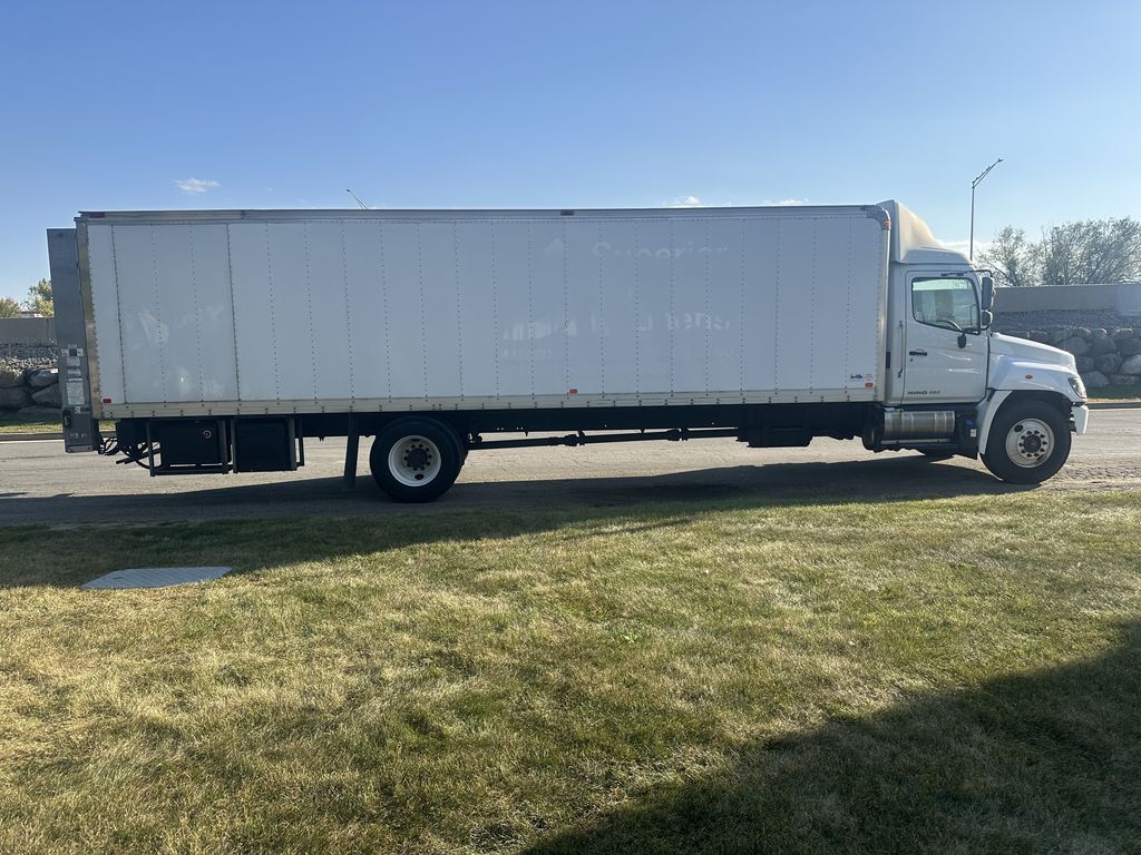 Slide images of 2020 HINO 338