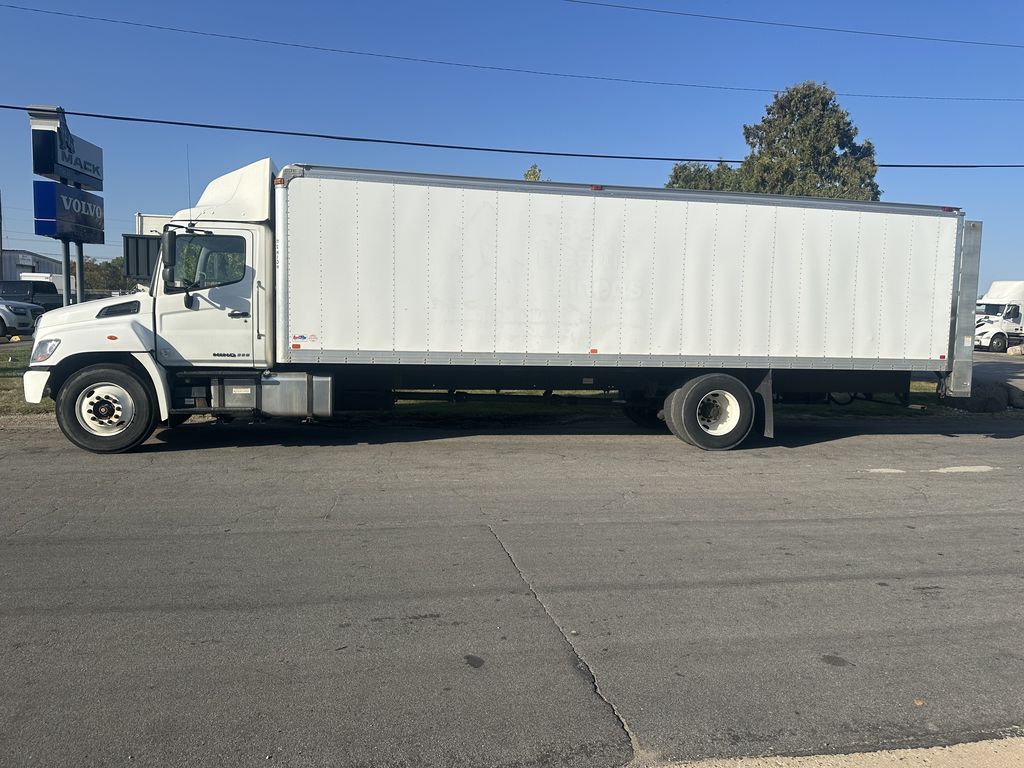 Slide images of 2020 HINO 338