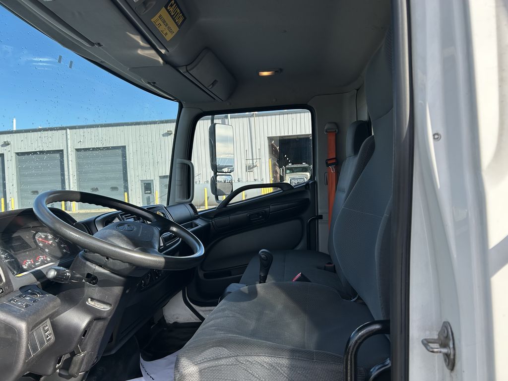 Slide images of 2020 HINO 338