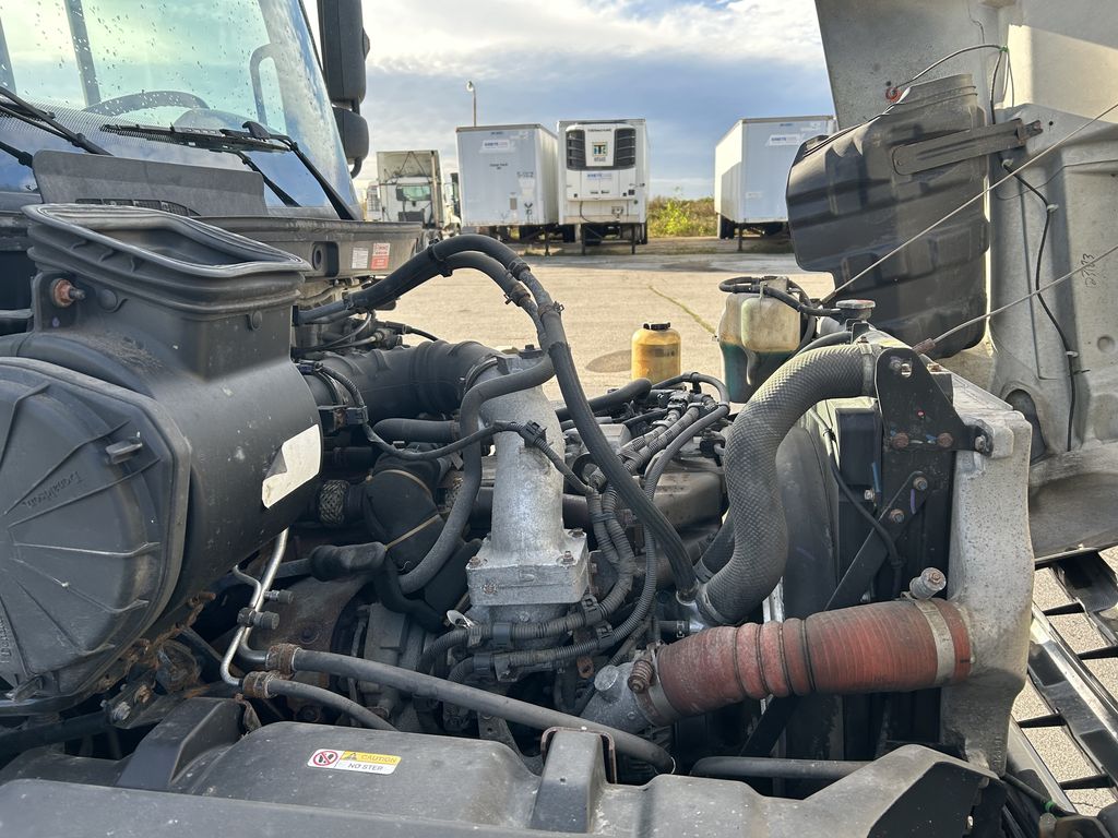 Slide images of 2020 HINO 338