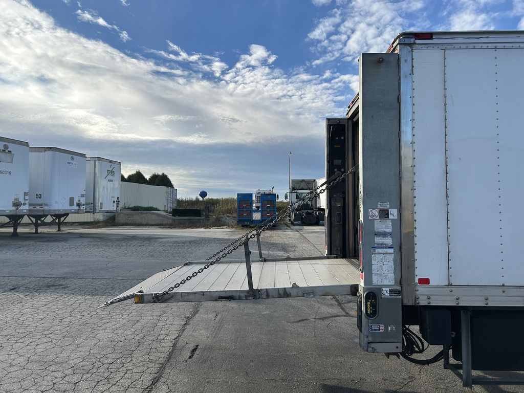 Slide images of 2020 HINO 338