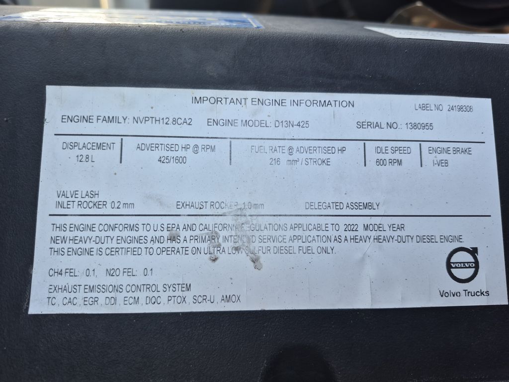 Slide images of 2023 VOLVO VNL64T760