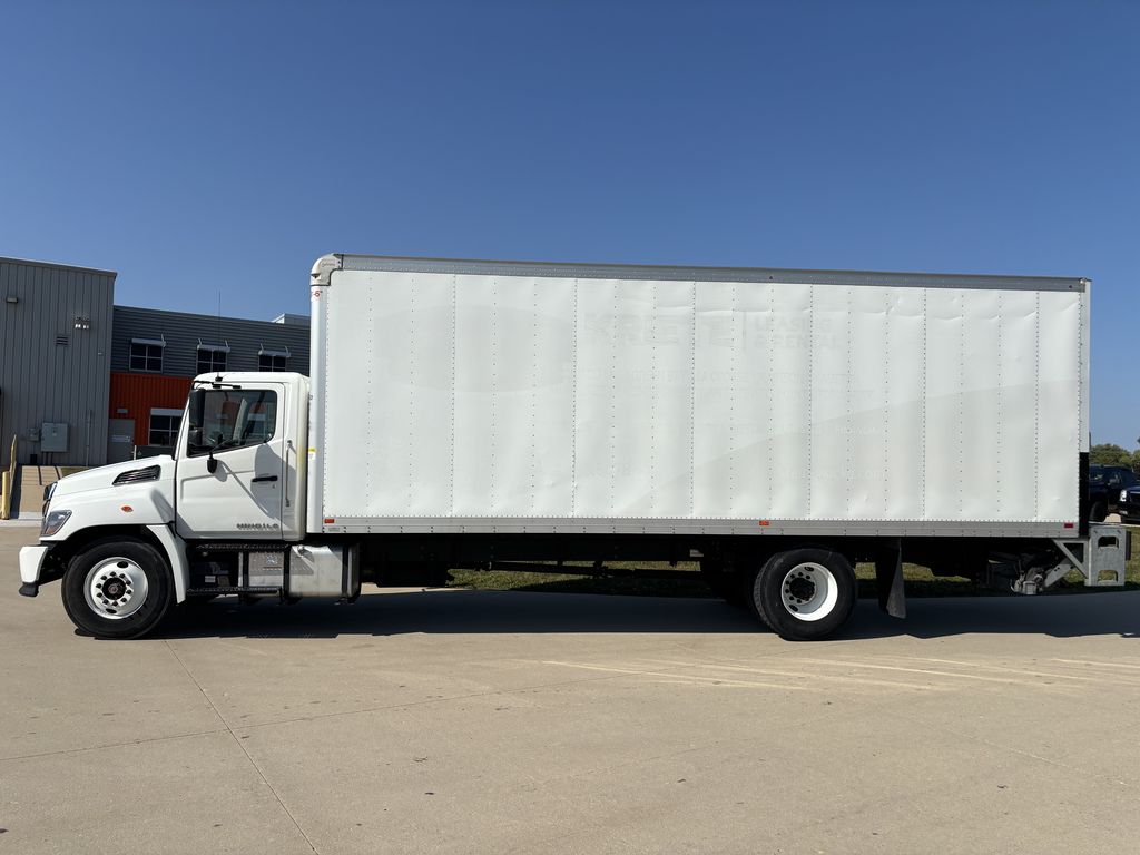 Slide images of 2023 HINO L6