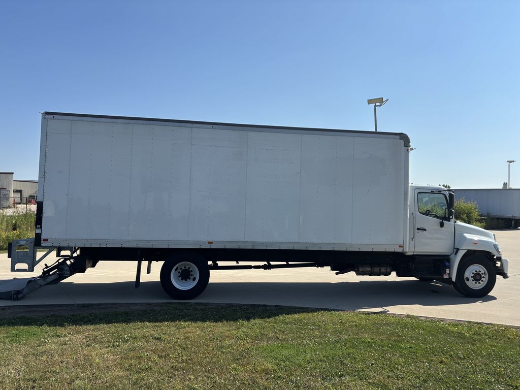 Slide images of 2023 HINO L6