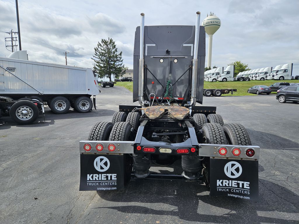 Slide images of 2020 MACK PI64T