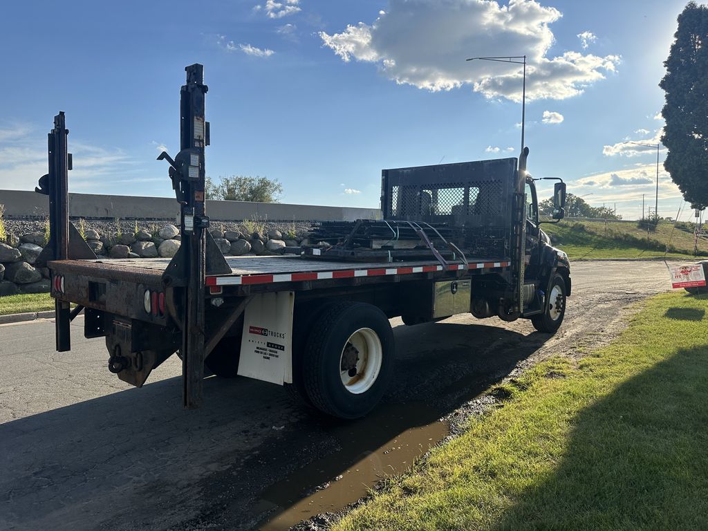 Slide images of 2017 HINO 338
