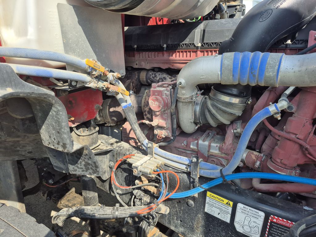 Slide images of 2022 MACK GR104BR